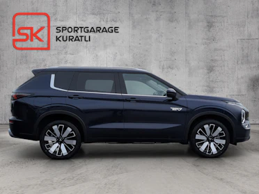 MITSUBISHI OUTLANDER 9