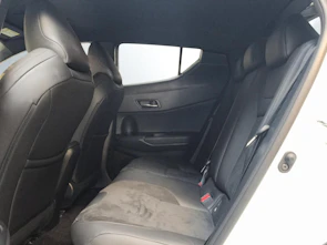 Fahrzeugbild TOYOTA C-HR 2.0 VVTi HSD Move