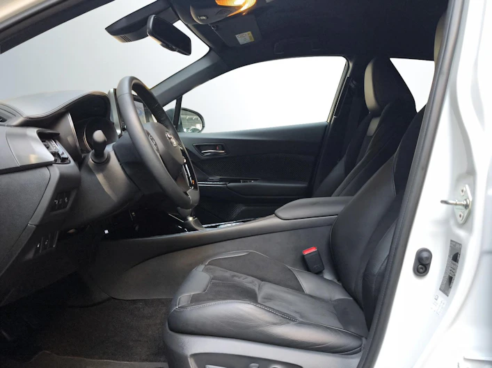 Fahrzeugbild TOYOTA C-HR