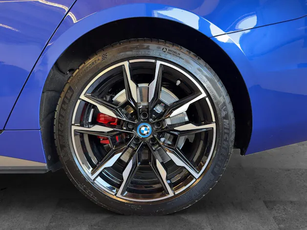 BMW i4 M50