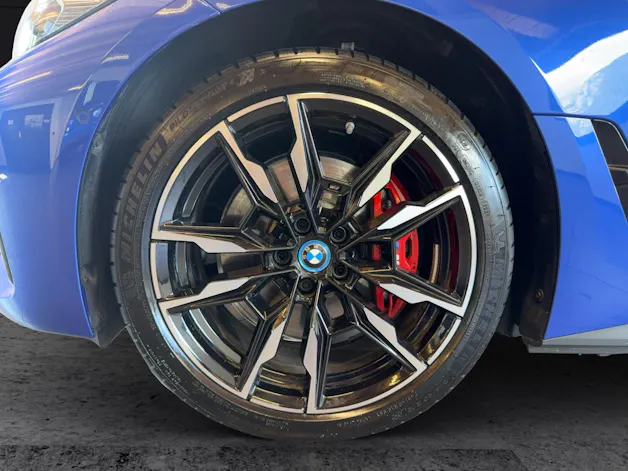 BMW i4 M50