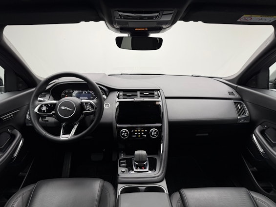 Vehicle image 9 Vehicle image 9