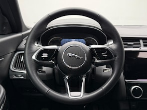 Vehicle image JAGUAR E-Pace 2.0 I4 200 SE AWD