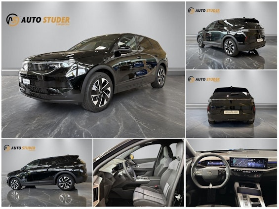 First vehicle image