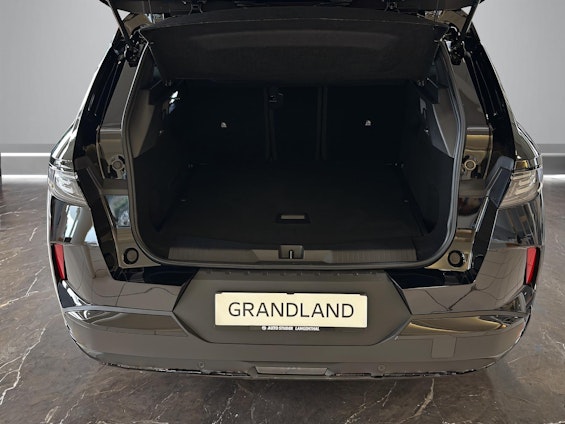 Vehicle image 10 Vehicle image 10