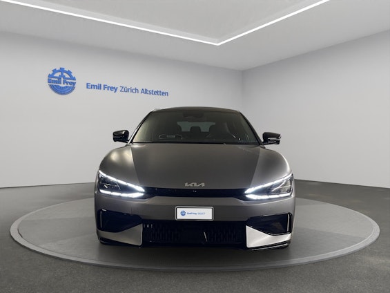 Vehicle image 4 Vehicle image 4