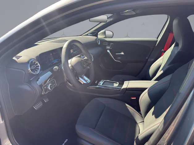Mercedes-Benz A 35 AMG 4matic