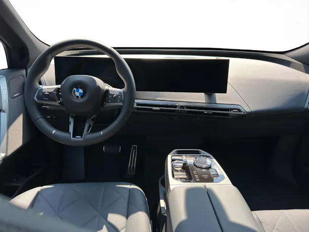 BMW iX xDrive45