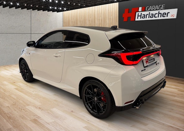 Vehicle image 6 Vehicle image 6