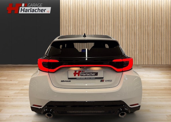 Vehicle image 5 Vehicle image 5