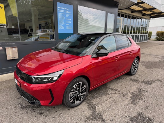 First vehicle image