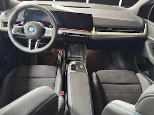 BMW 230e xDrive paddles Active Tourer