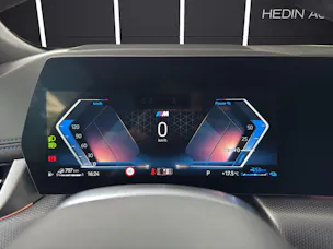 BMW 230e xDrive paddles Active Tourer