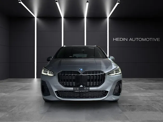 BMW 230e xDrive paddles Active Tourer