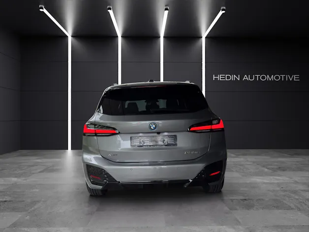 BMW 230e xDrive paddles Active Tourer