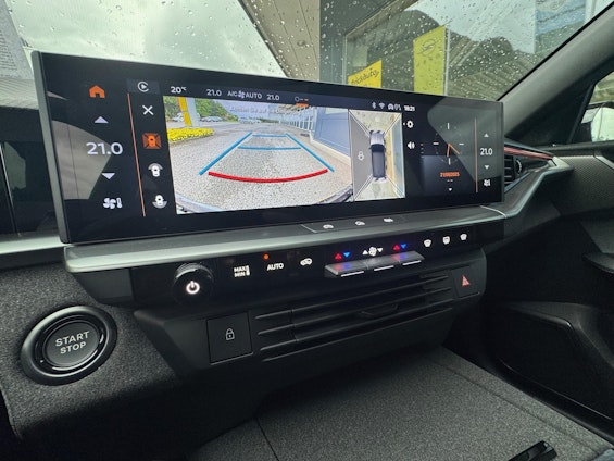 Vehicle image 15 Vehicle image 15