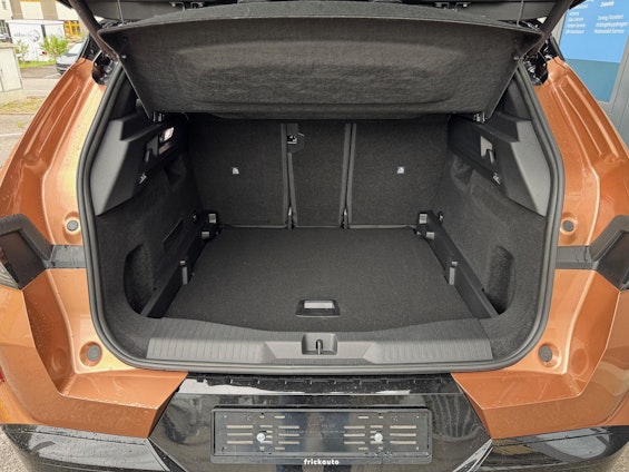 Vehicle image 6 Vehicle image 6