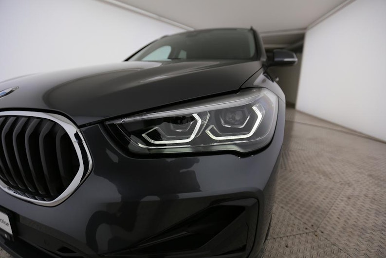 Vehicle image BMW X1