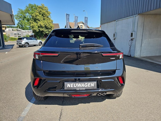 Vehicle image 30 Vehicle image 30