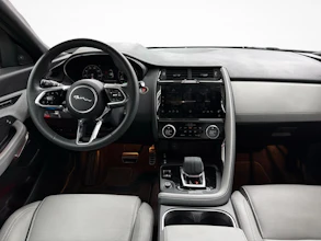 https://vehicle.imgix.net/3979166/3a301d74-8b02-49a3-9983-e317ffb2e72f.jpg