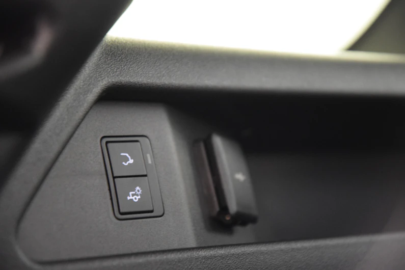 Fahrzeugbild LAND ROVER DISCOVERY SPORT