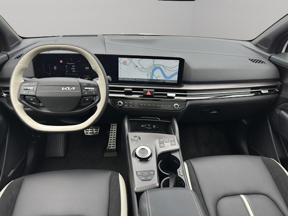 Vehicle image 5 Vehicle image 5