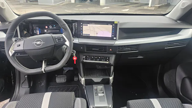 Opel Frontera 1.2 T HEV Edition