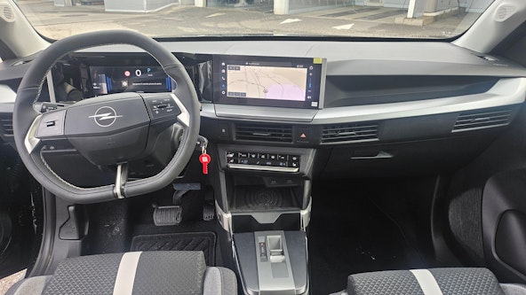 Vehicle image 9 Vehicle image 9