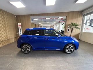 Vehicle image SUZUKI SWIFT 0
