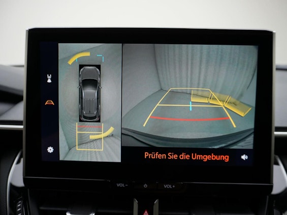 Vehicle image 19 Vehicle image 19