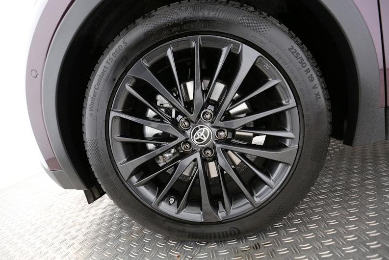 Vehicle image TOYOTA C-HR