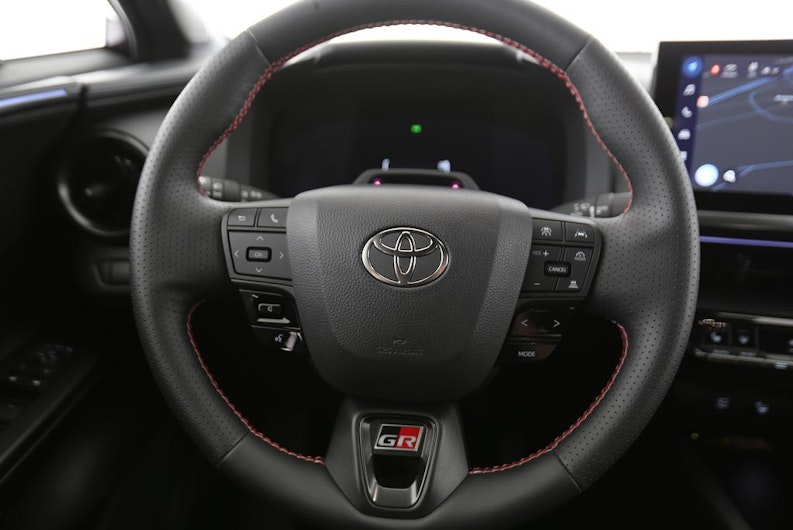 Vehicle image TOYOTA C-HR