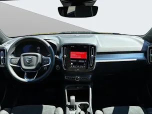 Volvo XC40 2.0 B3 MH XCITE