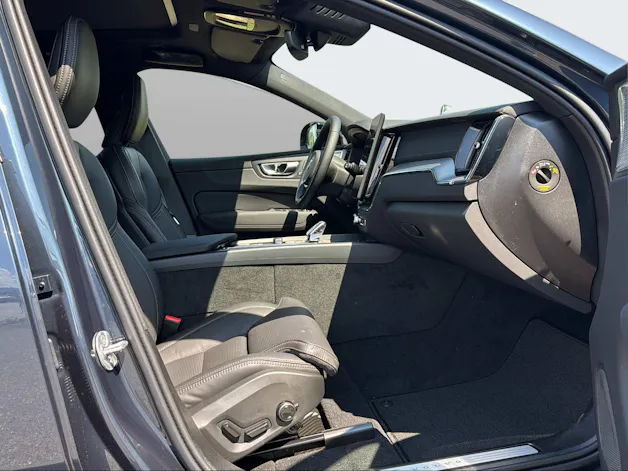 Volvo XC60 2.0 T6 TE Black Edition eAWD