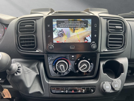 Vehicle image 5 Vehicle image 5