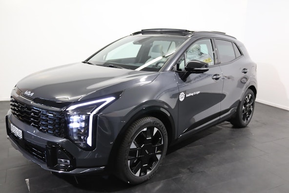 First vehicle image