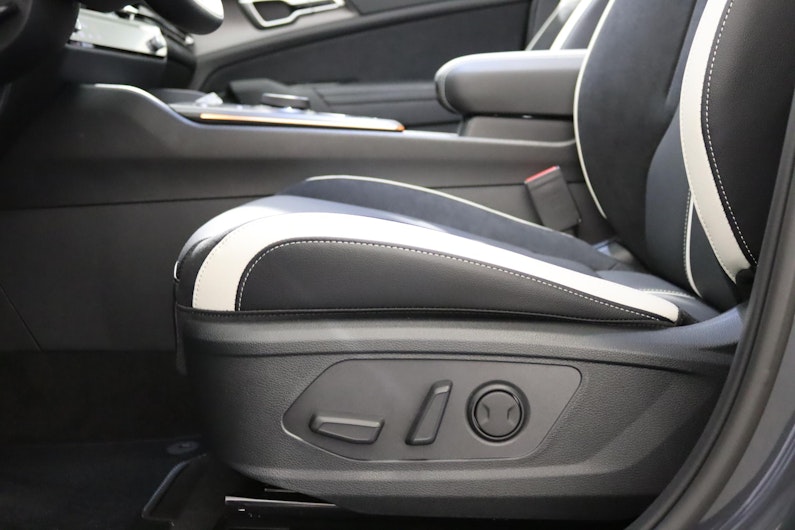 Vehicle image KIA SPORTAGE