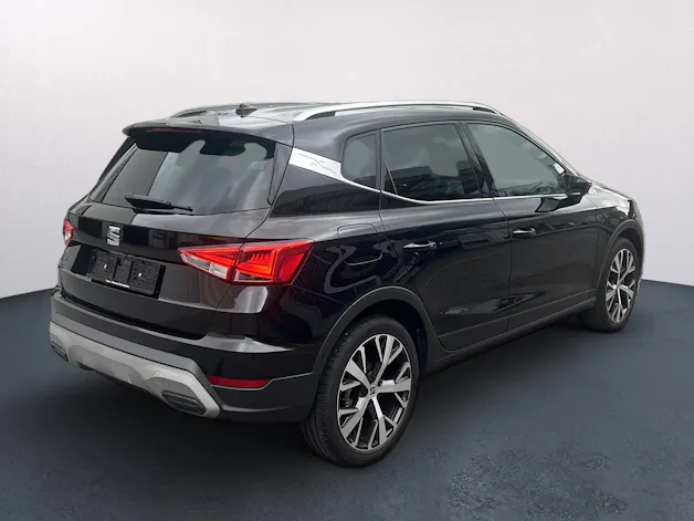 SEAT Arona 1.0 TSI 110 Hola Xperience DSG