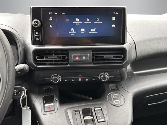 Vehicle image 5 Vehicle image 5