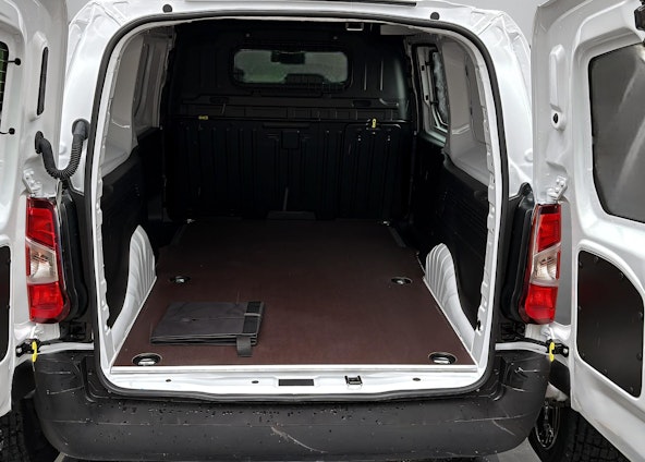 Vehicle image 10 Vehicle image 10