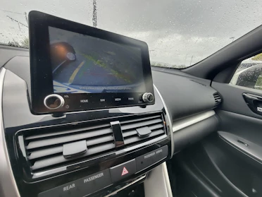 MITSUBISHI ECLIPSE CROSS 9