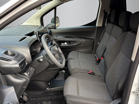 Vehicle image 2 Vehicle image 2