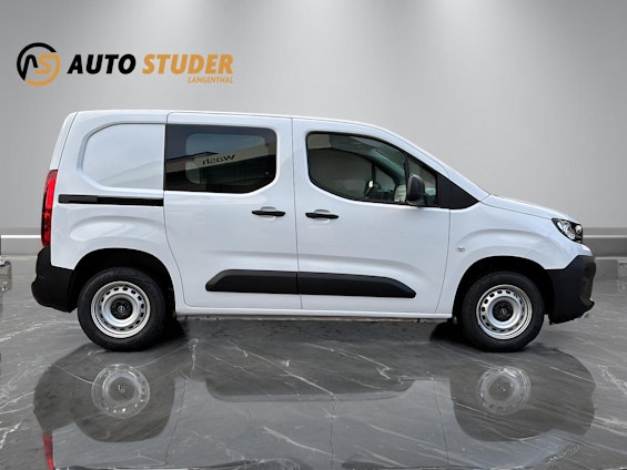 Vehicle image 12 Vehicle image 12