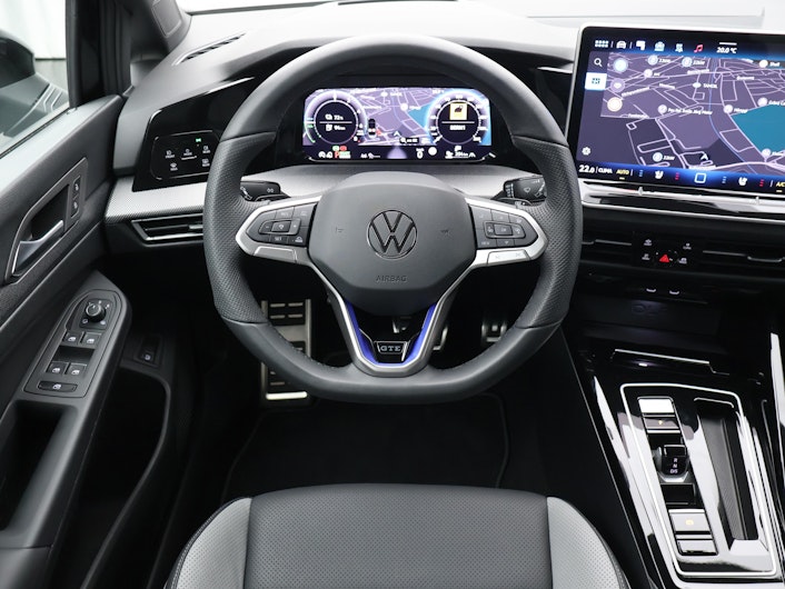 Vehicle image VW GOLF