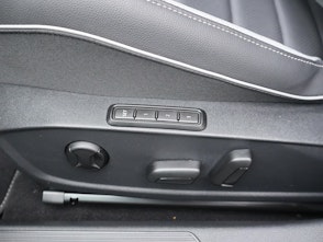 Vehicle image VW Golf VIII 1.5 TSI PHEV GTE DSG