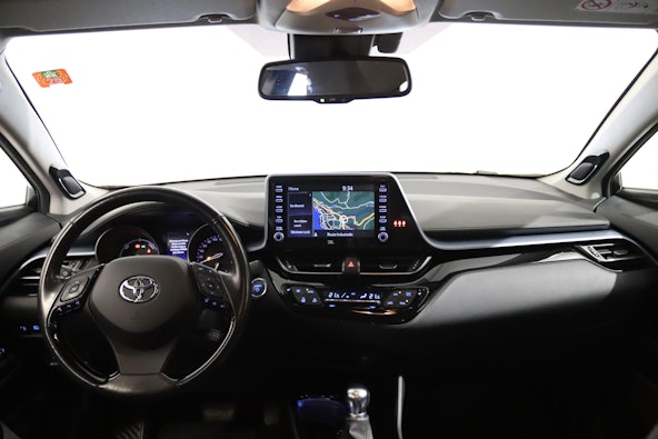 Vehicle image 8