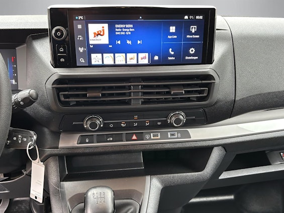 Vehicle image 5 Vehicle image 5