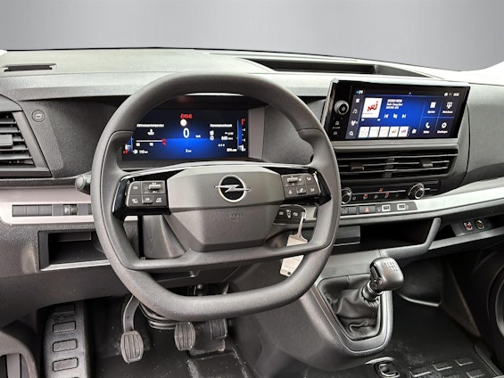 Vehicle image 4 Vehicle image 4