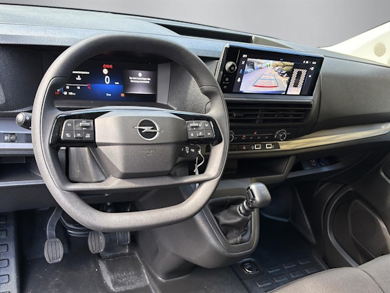 Vehicle image 4 Vehicle image 4