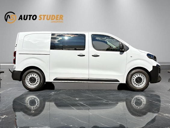 Vehicle image 12 Vehicle image 12